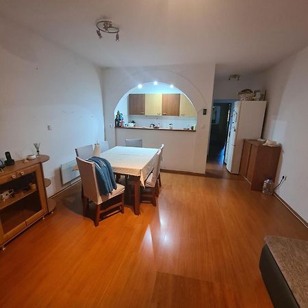 Apartments With A Parking Space Cizici, Krk - 15415 Малинска Экстерьер фото